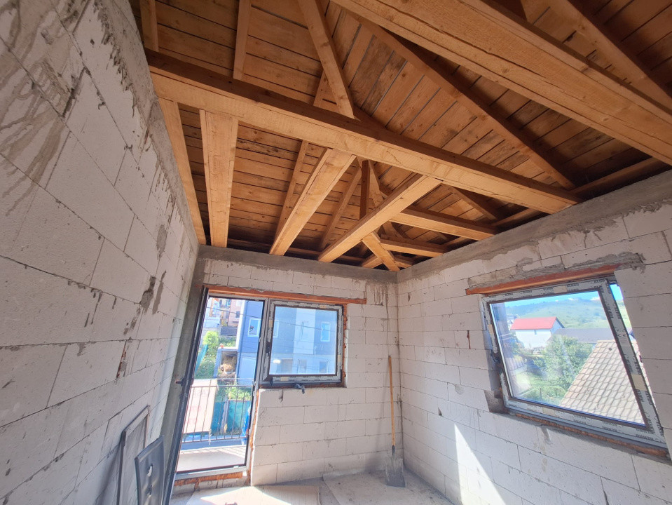 Urgent! Ofertă de vânzare casă finisată în exterior, Dezmir, 172000 Eur