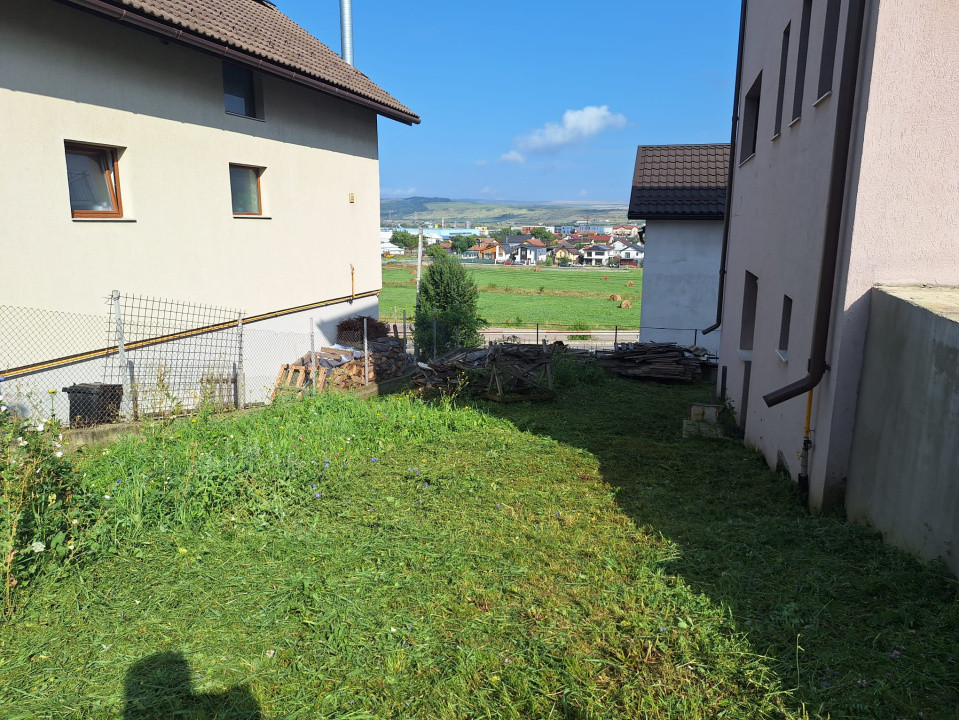 Urgent! Ofertă de vânzare casă finisată în exterior, Dezmir, 172000 Eur