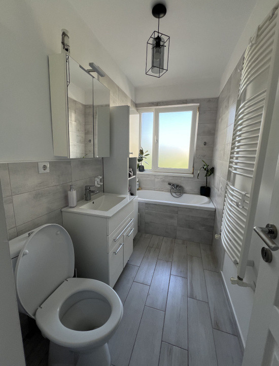 Apartament 2 camere  de vanzare