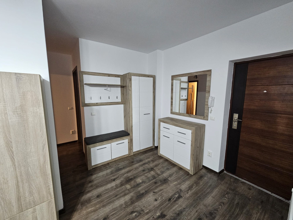 Apartament 3 camere cu balcon 10m, spre vanzare in Magnolia
