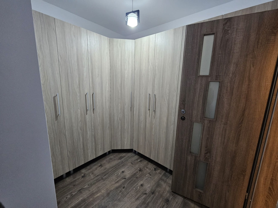 Apartament 3 camere cu balcon 10m, spre vanzare in Magnolia