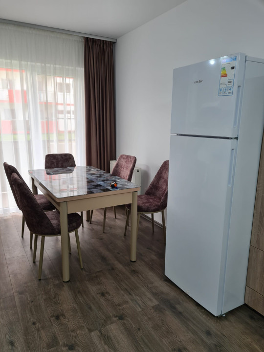 Apartament 3 camere cu balcon 10m, spre vanzare in Magnolia
