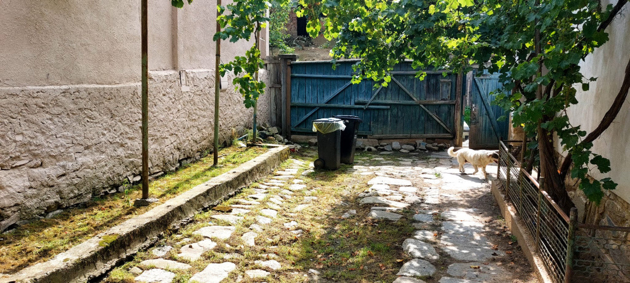 Casa renovabila 4cam, 800mp teren,spre vanzare in Fantanele