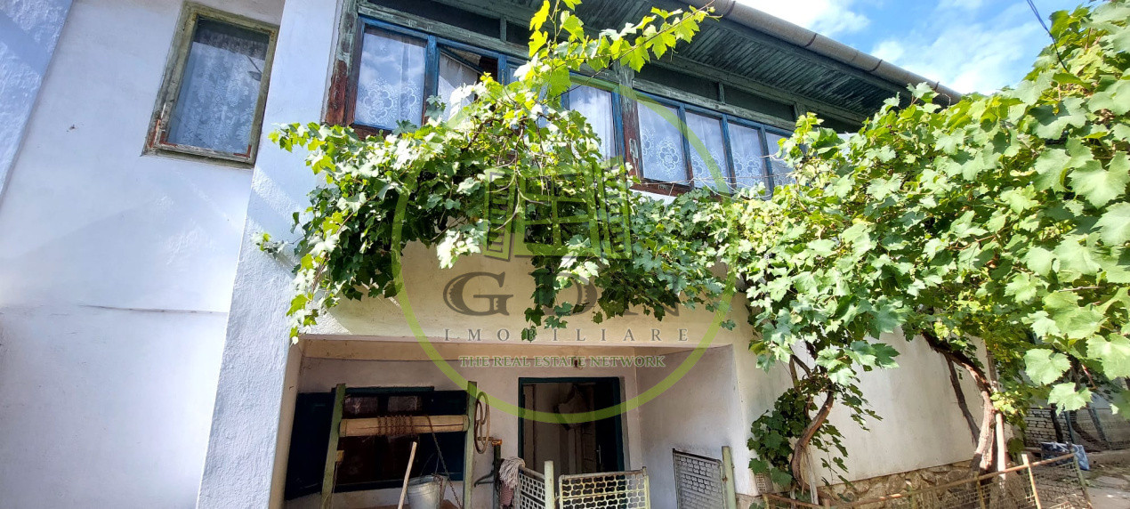 Casa renovabila 4cam, 800mp teren,spre vanzare in Fantanele