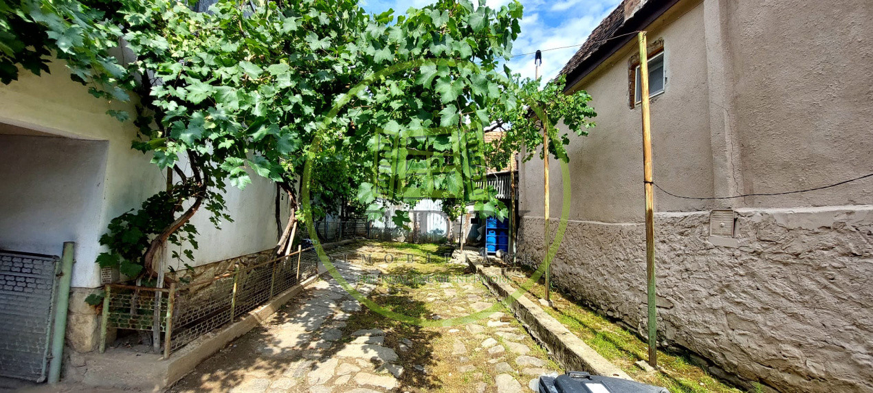 Casa renovabila 4cam, 800mp teren,spre vanzare in Fantanele