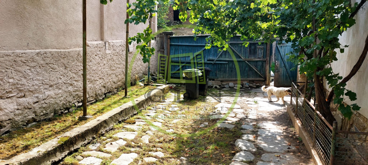 Casa renovabila 4cam, 800mp teren,spre vanzare in Fantanele