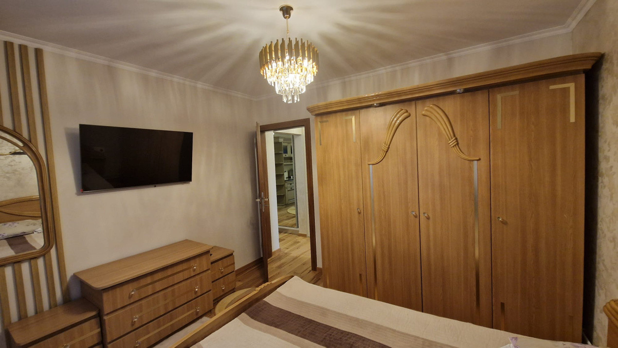 Apartament 2 camere, decomandat, 58mp, cartier Rovine, zona garii