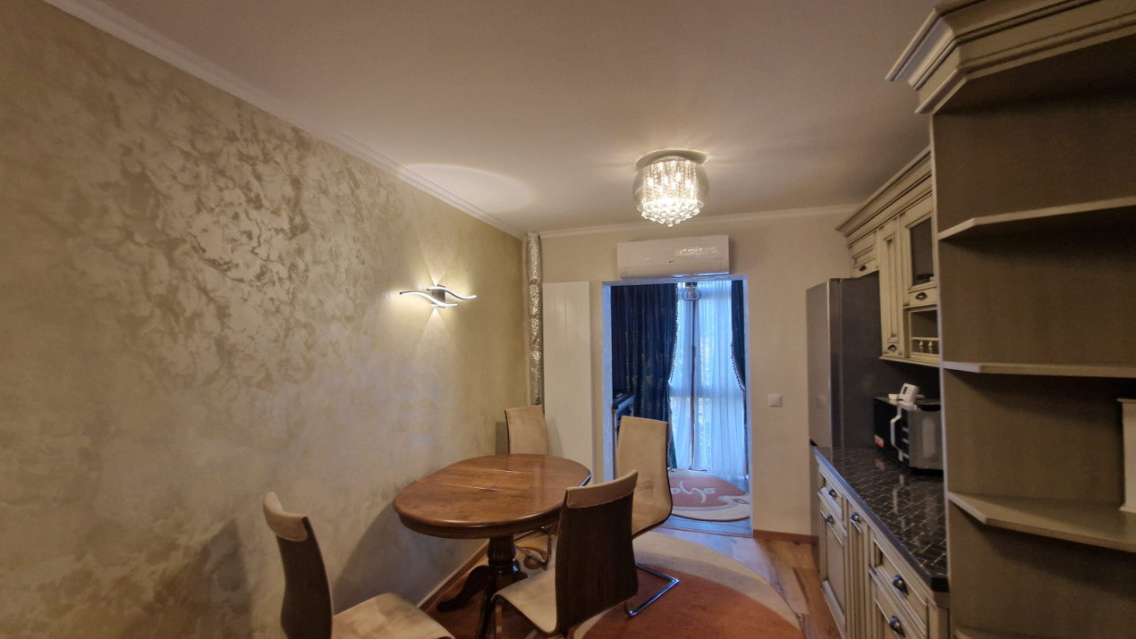 Apartament 2 camere, decomandat, 58mp, cartier Rovine, zona garii