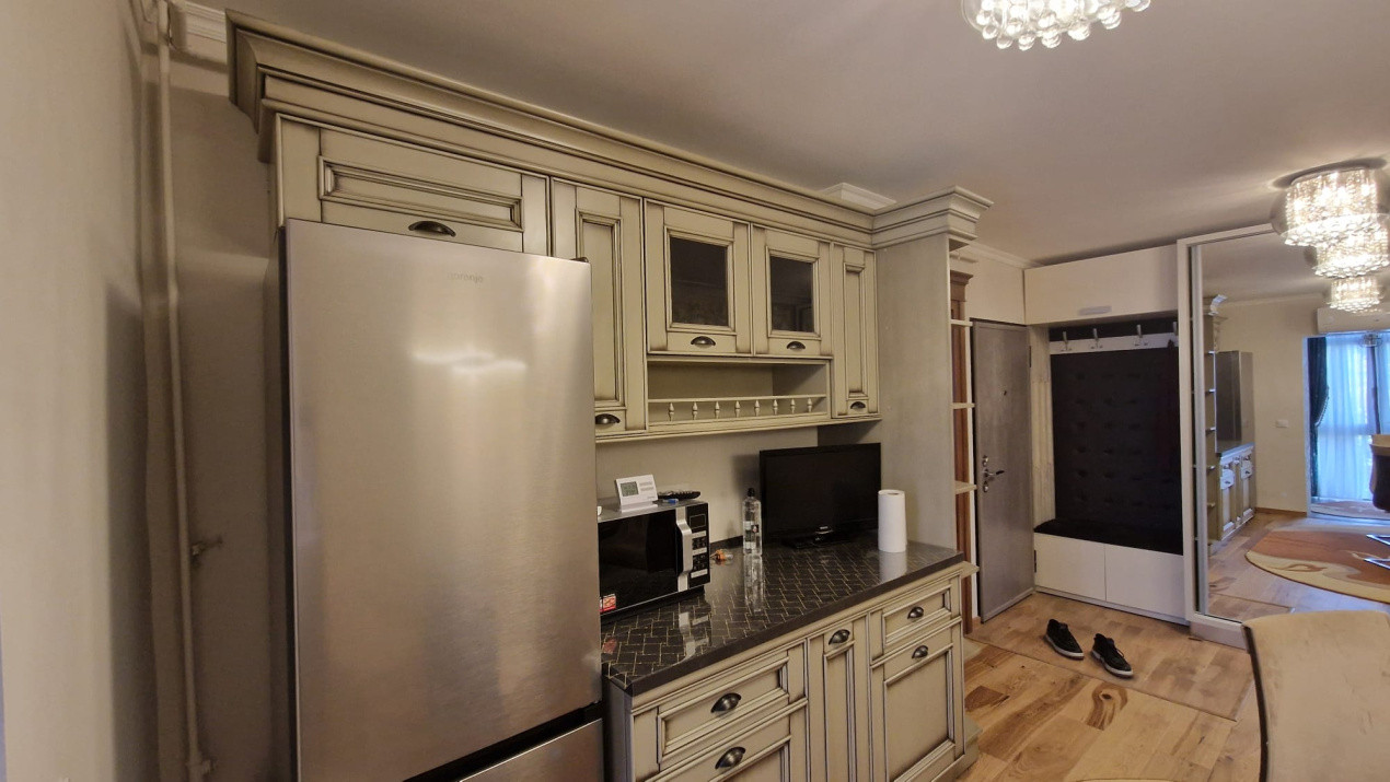 Apartament 2 camere, decomandat, 58mp, cartier Rovine, zona garii