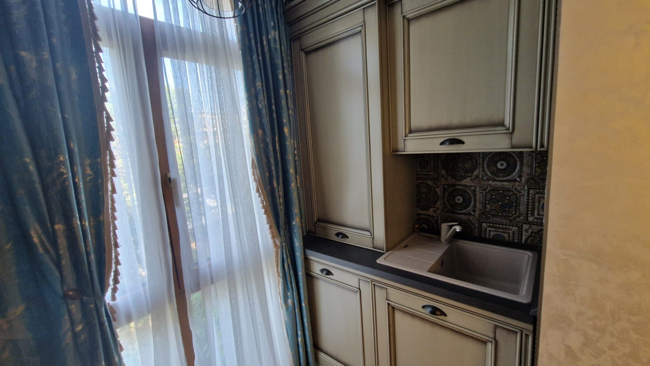 Apartament 2 camere, decomandat, 58mp, cartier Rovine, zona garii