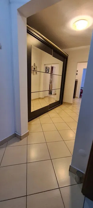 Apartament 3 camere, 73 mp utili, zona Bulevardul Mihai Viteazul