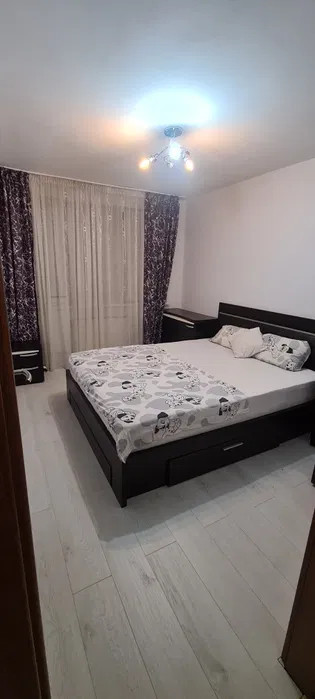 Apartament 3 camere, 73 mp utili, zona Bulevardul Mihai Viteazul