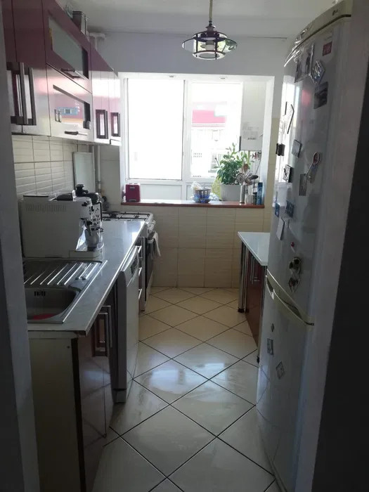 Apartament 3 camere, 73 mp utili, zona Bulevardul Mihai Viteazul