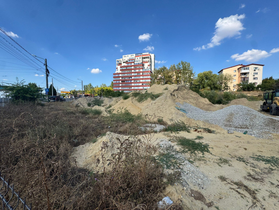 Teren intravilan, 2500 MP, Craiova, POT 40%, CUT 2,2