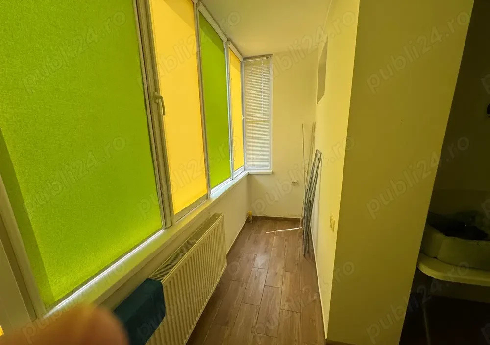 Apartament 3 camere de închiriat – Centru Civic, Brașov