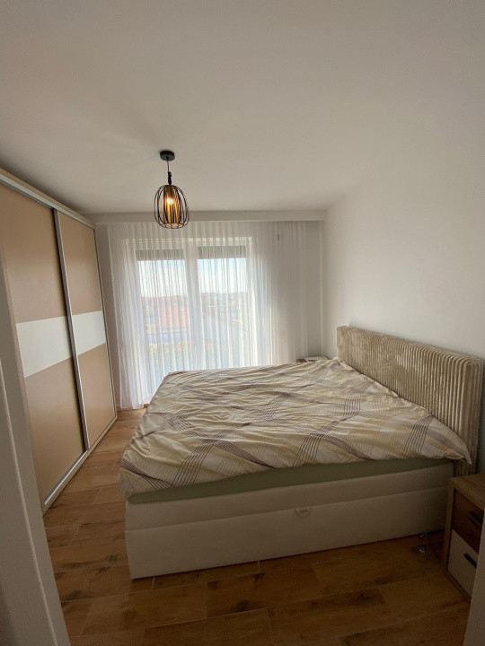 Apart 2 cam, Sânmartin, etaj 3, deține loc de parcare