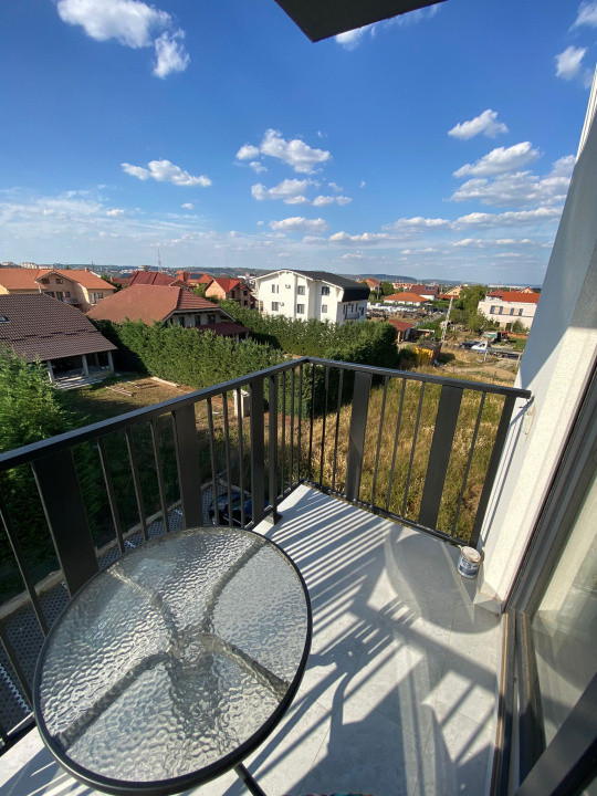 Apart 2 cam, Sânmartin, etaj 3, deține loc de parcare