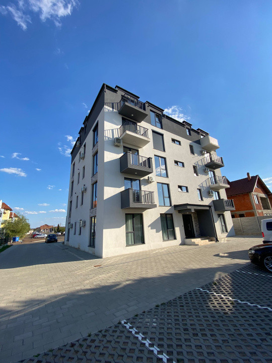 Apart 2 cam, Sânmartin, etaj 3, deține loc de parcare