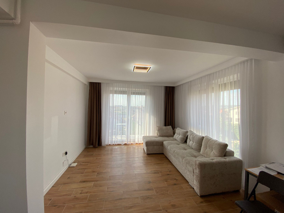 Apart 2 cam, Sânmartin, etaj 3, deține loc de parcare