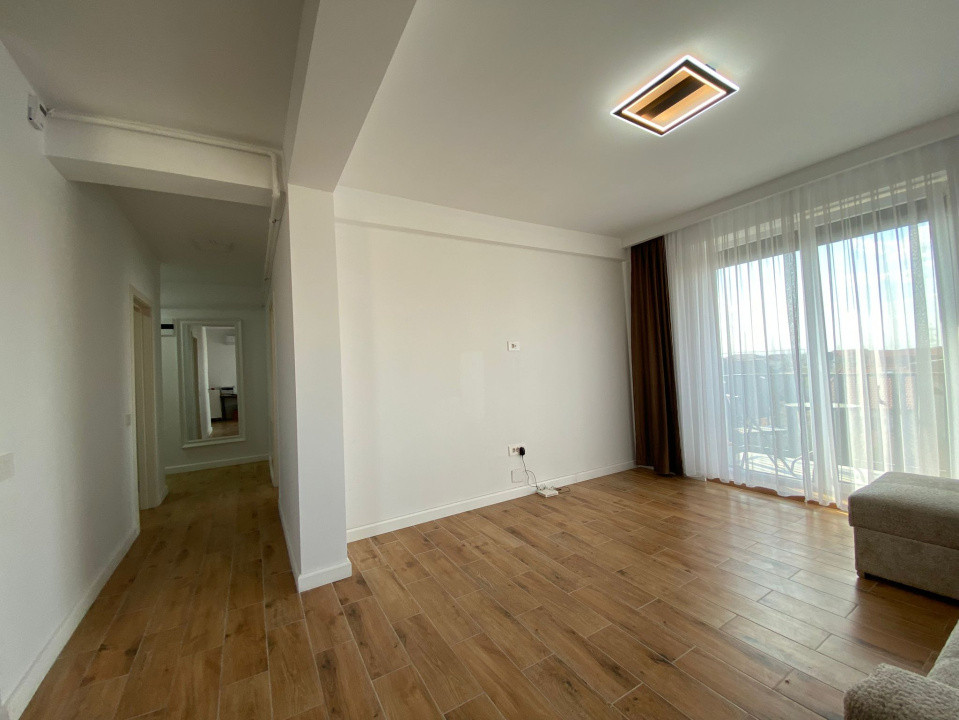 Apart 2 cam, Sânmartin, etaj 3, deține loc de parcare