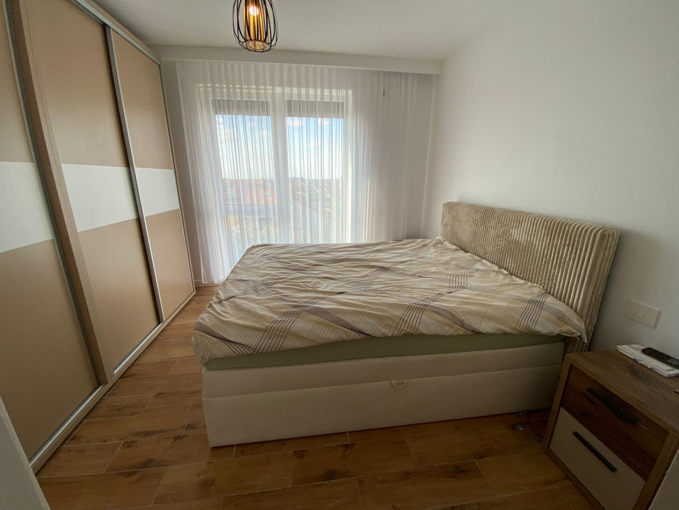 Apart 2 cam, Sânmartin, etaj 3, deține loc de parcare