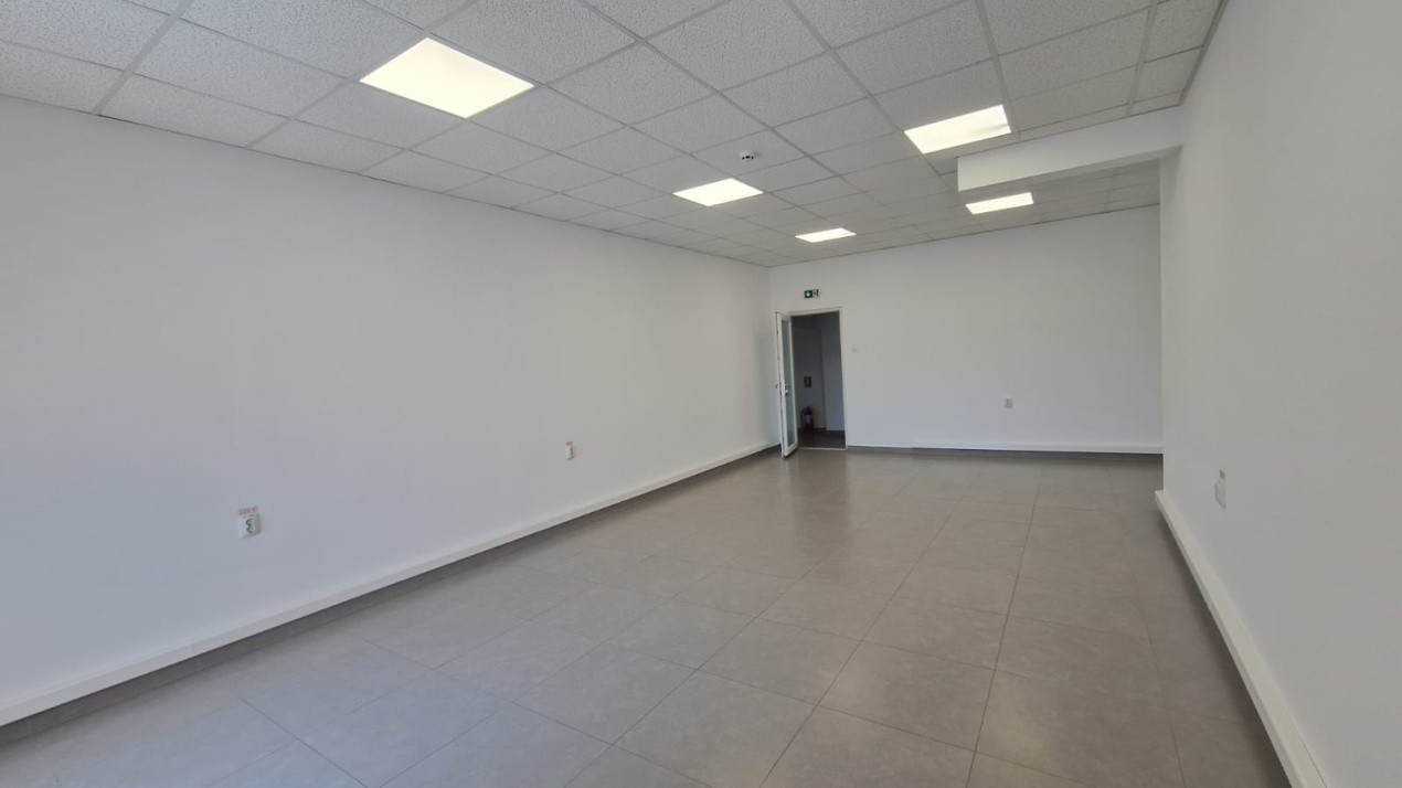 Spatiu de birouri, 52mp, Carcea, zona Ford