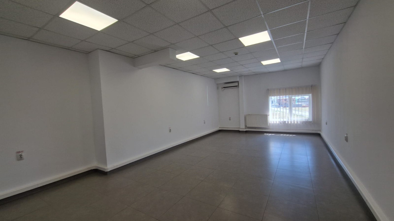Spatiu de birouri, 52mp, Carcea, zona Ford