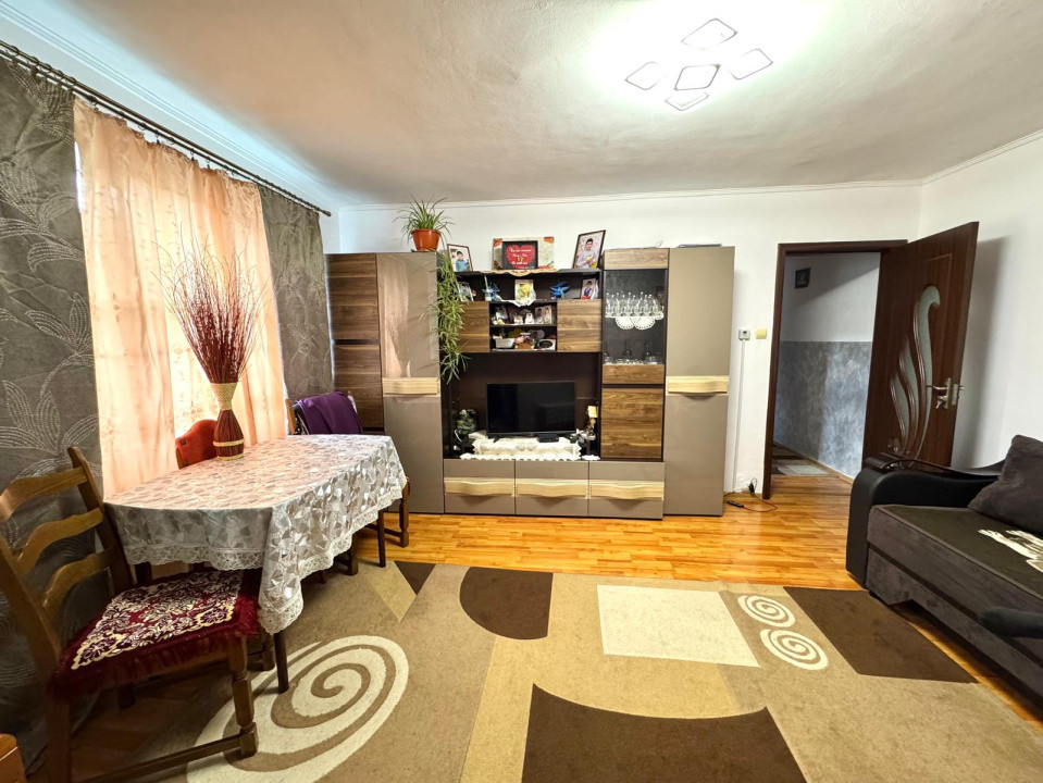 Apartament cu 2 camere de vanzare - etaj intermediar - Matei Basarab