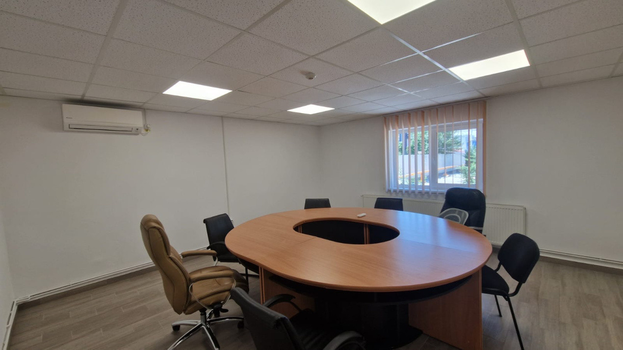 Spatiu de birouri, 43mp, Carcea, zona Ford