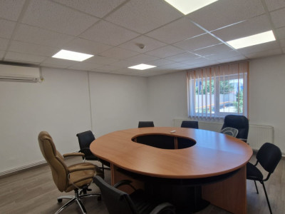 Spatiu de birouri, 43mp, Carcea, zona Ford