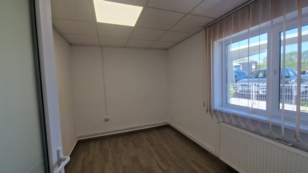 Spatiu de birouri, 44mp, Carcea, zona Ford