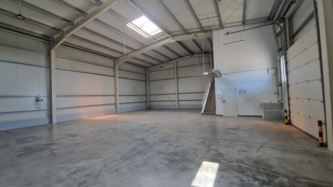 Hala industriala, 600mp, Carcea, zona Ford