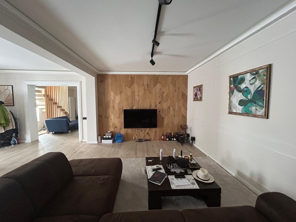 Casa P+1+M, 370 MP teren, 225 MP utili, Central