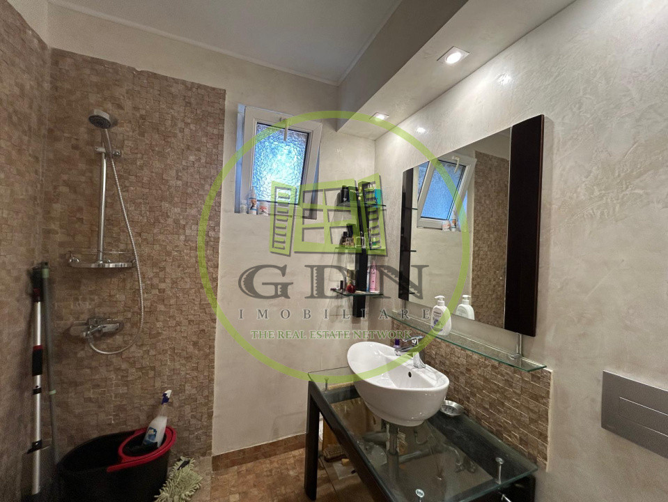 Casa P+1+M, 370 MP teren, 225 MP utili, Central