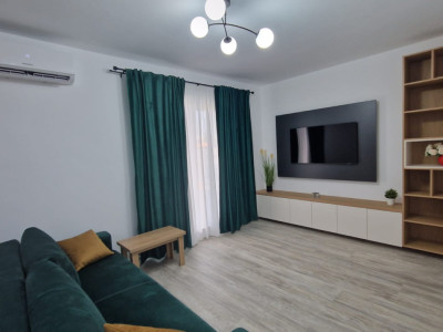 Apartament 2 camere, open space, 60mp, cartier Cornitoiu, zona Liceul Bibescu