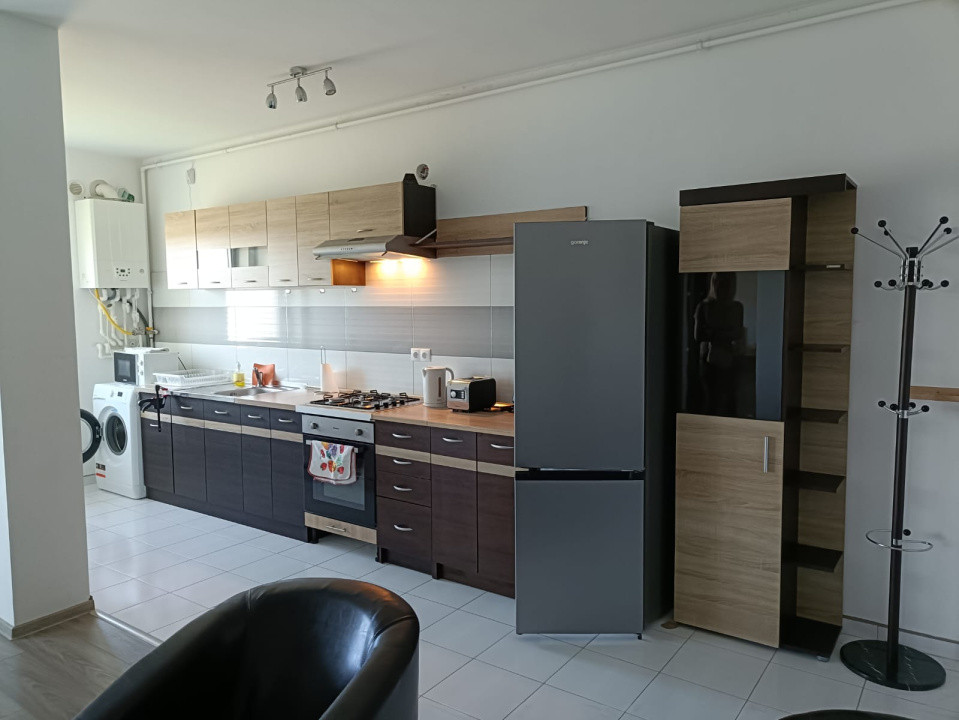 🏡 Apartament de închiriat | 3 camere | 80 mp | Loc de parcare inclus