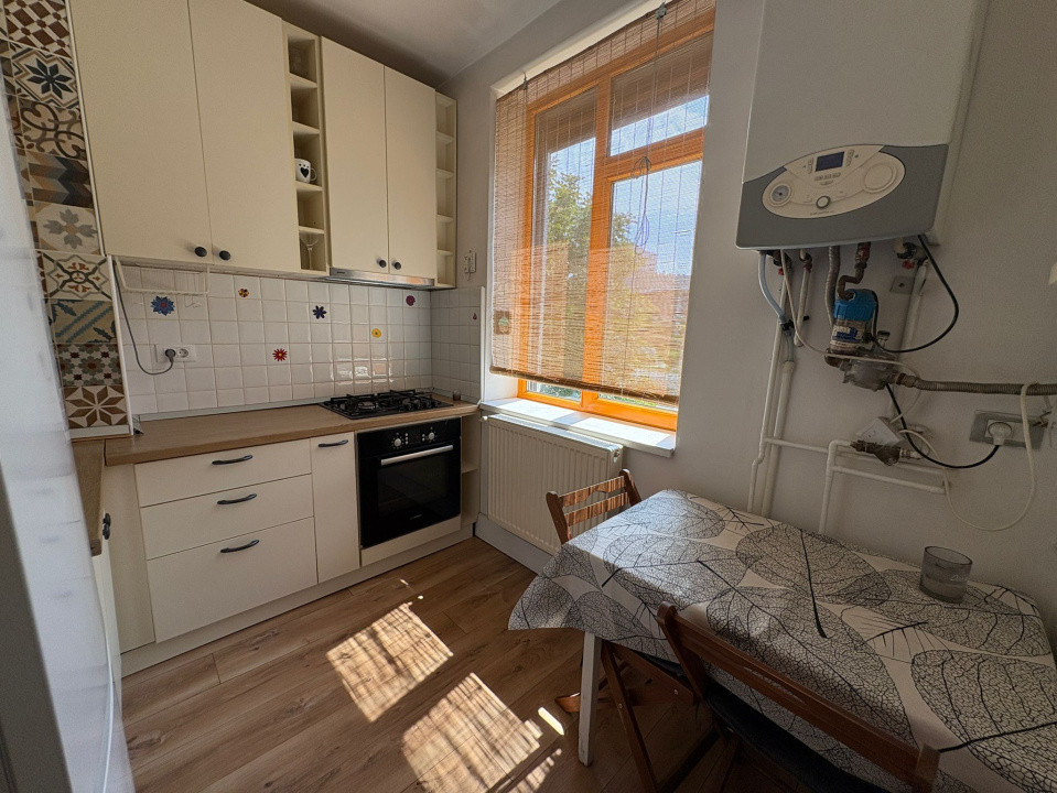 Apartament 2 camere, 53mp, decomandat, Centru, zona Ramada.
