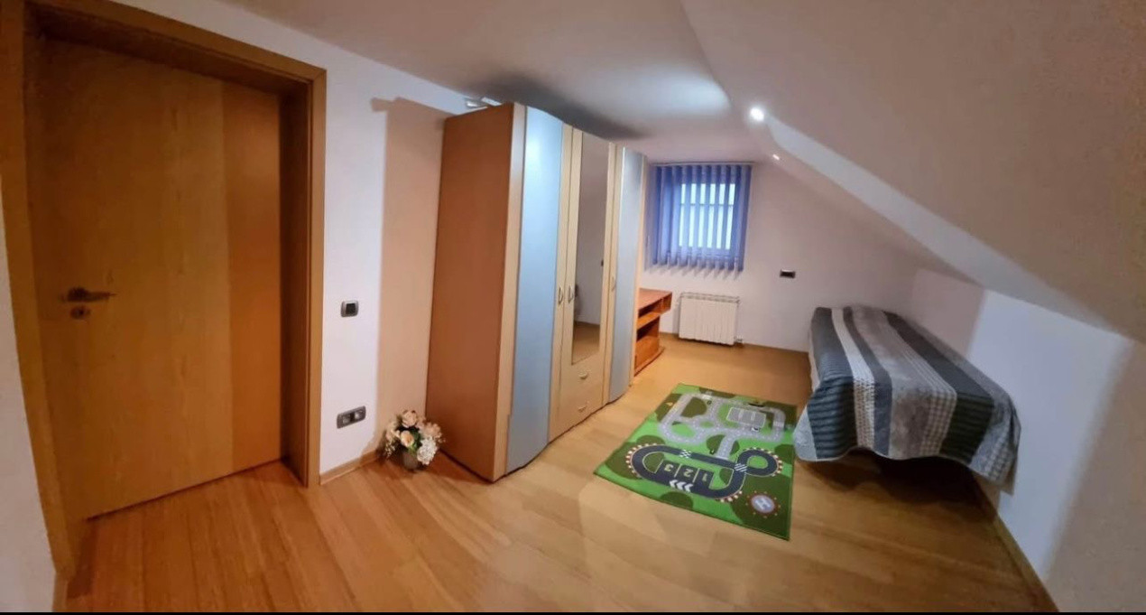 Casă individuală – complet renovată 2025, curte mare, 3 dormitoare