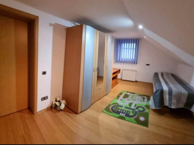 Casă individuală – complet renovată 2025, curte mare, 3 dormitoare