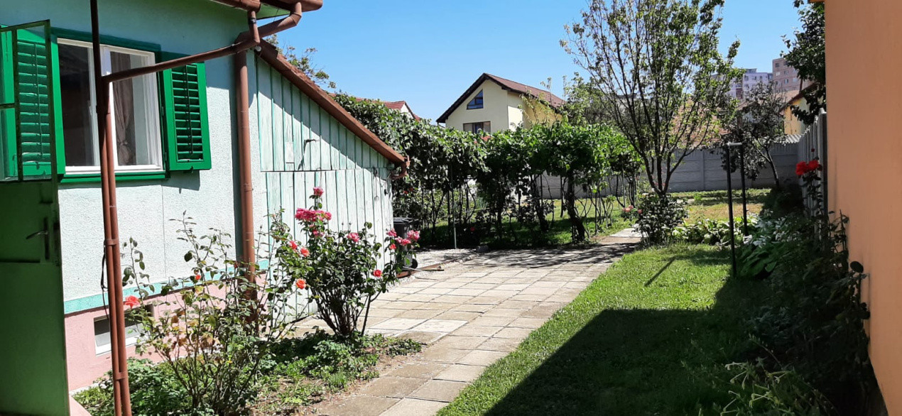 casa 2 cam 85mp,curte490mp,spre inchiriere  in Trei Stejari