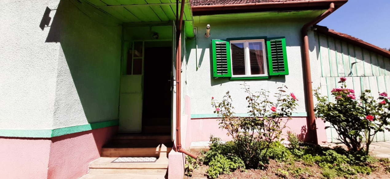 casa 2 cam 85mp,curte490mp,spre inchiriere  in Trei Stejari