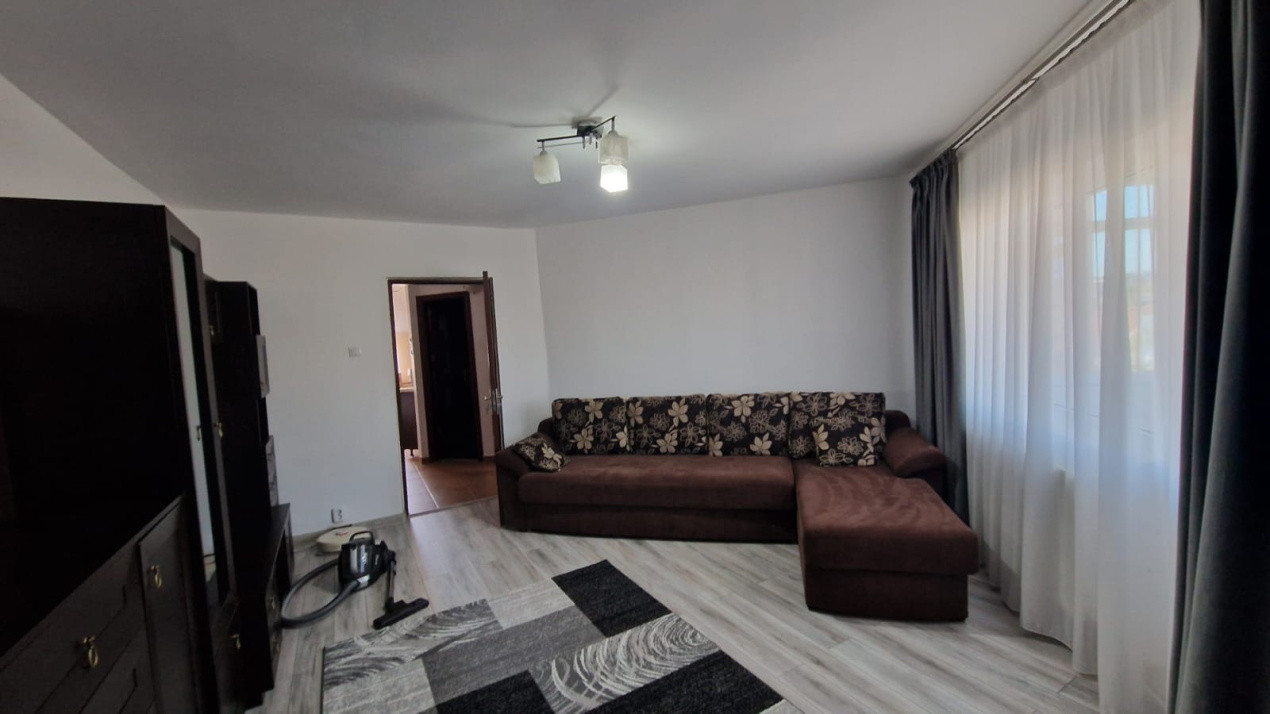 Apartament 2 camere, decomandat, 60mp, cartier Brazda, zona Guliver