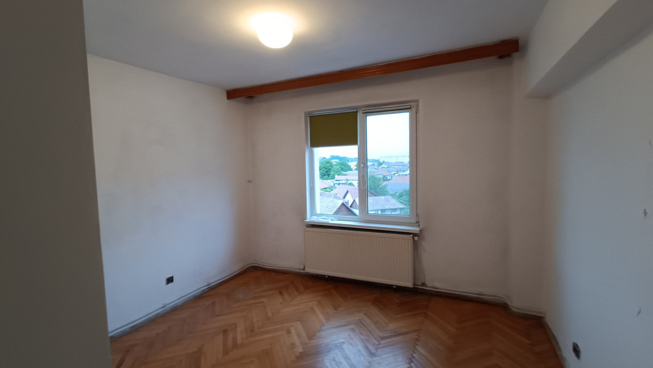 Apartament spațios cu 4 camere de vânzare -Reghin -Unirii