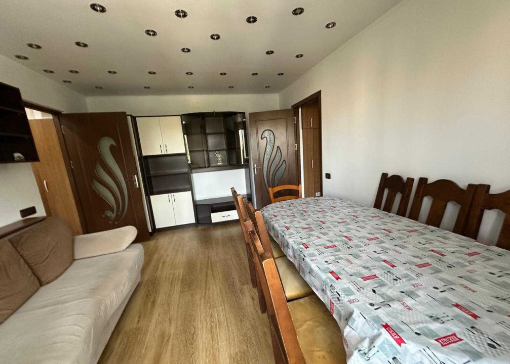 Apartament 3 camere Sala Sporturilor ,Brasov