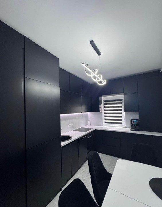 Apartament de lux cu 3 camere – mobilat, utilat complet + 2 locuri de parcare in