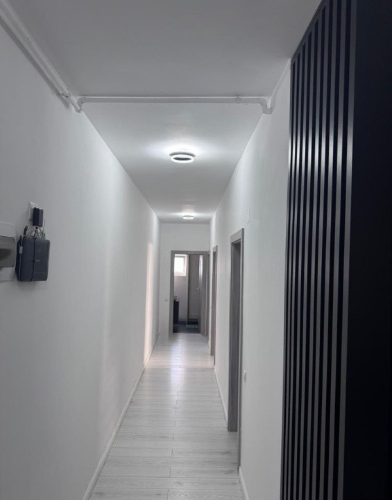 Apartament de lux cu 3 camere – mobilat, utilat complet + 2 locuri de parcare in