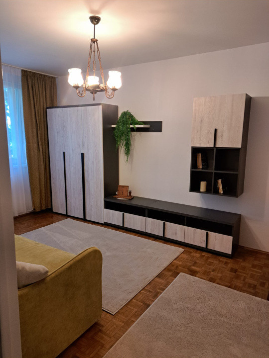Închiriere apart. cu 2 camere în Centrul Clujului, 620 Eur