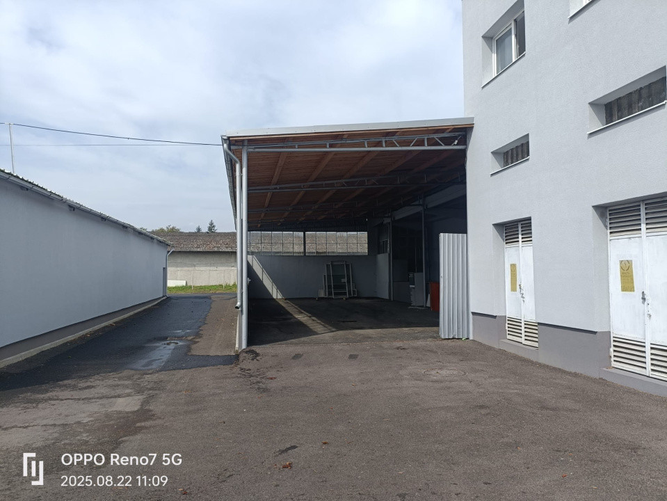 Spațiu industrial/comercial de închiriat