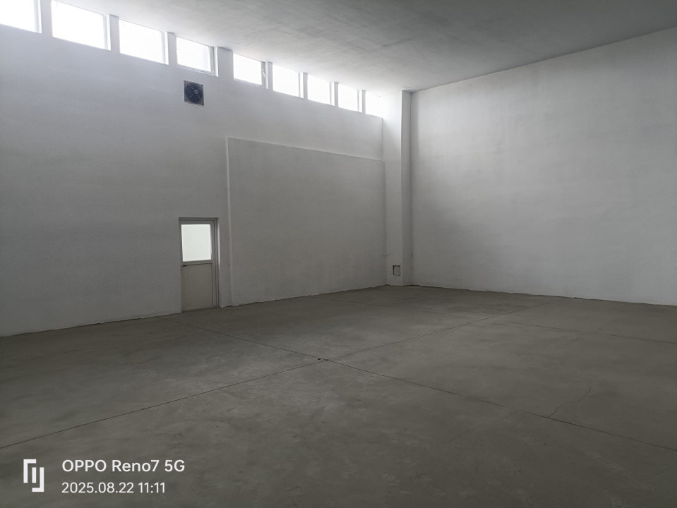 Spațiu industrial/comercial de închiriat