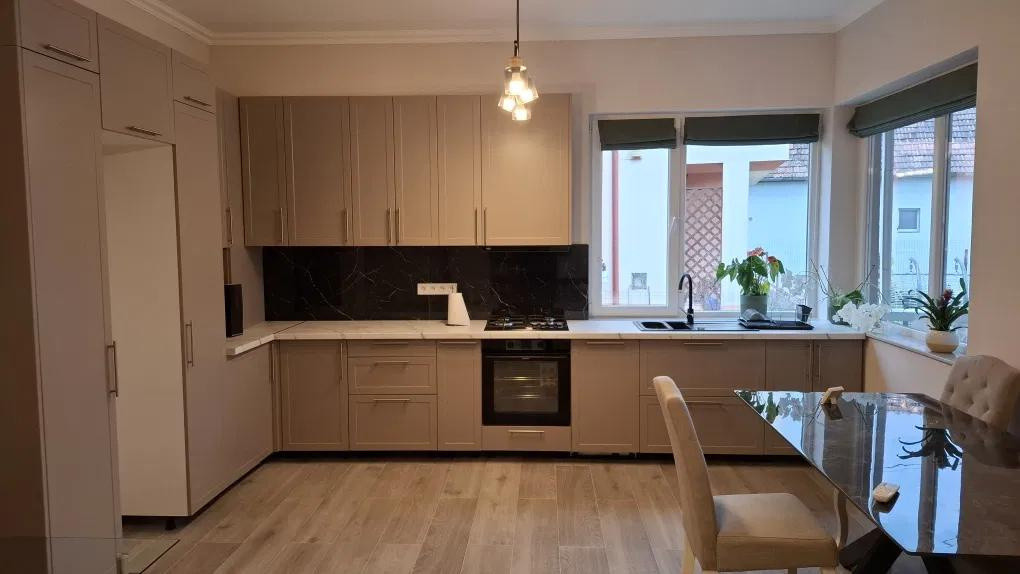 Închiriere apart. cu 2 camere, la casă +50 mp curte, Someșeni